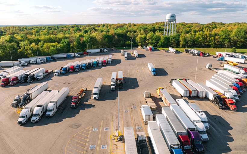 Why Parking is Still Hard to Find for America’s Truck Drivers 