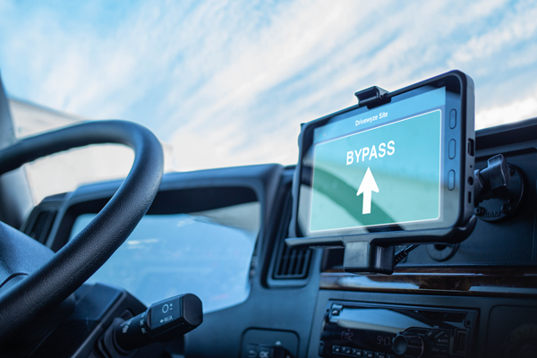 https://www.transflo.com/wp-content/uploads/2025/08/Drivewyze-Bypass-Generic-Device082625.png